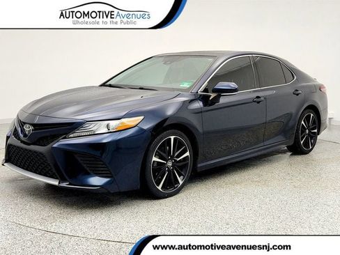 Used 2019 Toyota Camry XSE image 1