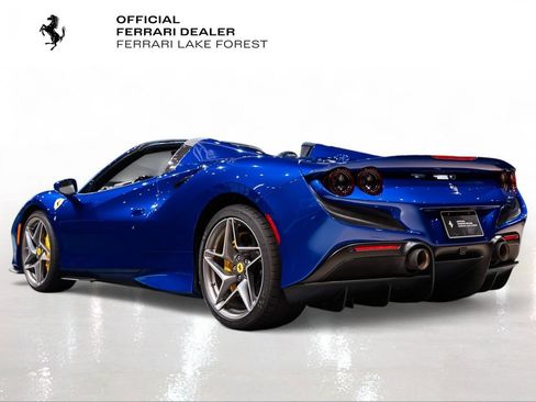 Certified 2021 Ferrari F8 Tributo RWD image 2