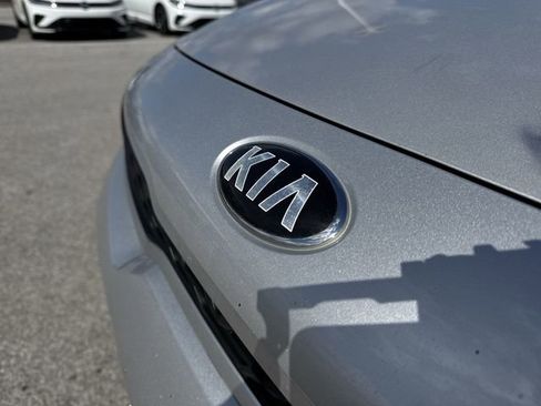 Used 2019 Kia Rio S FWD image 28