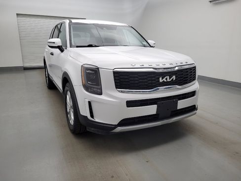 Used 2022 Kia Telluride LX image 14