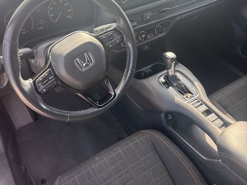 Used 2023 Honda HR-V Sport image 7