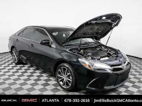 Used 2017 Toyota Camry XSE image 33