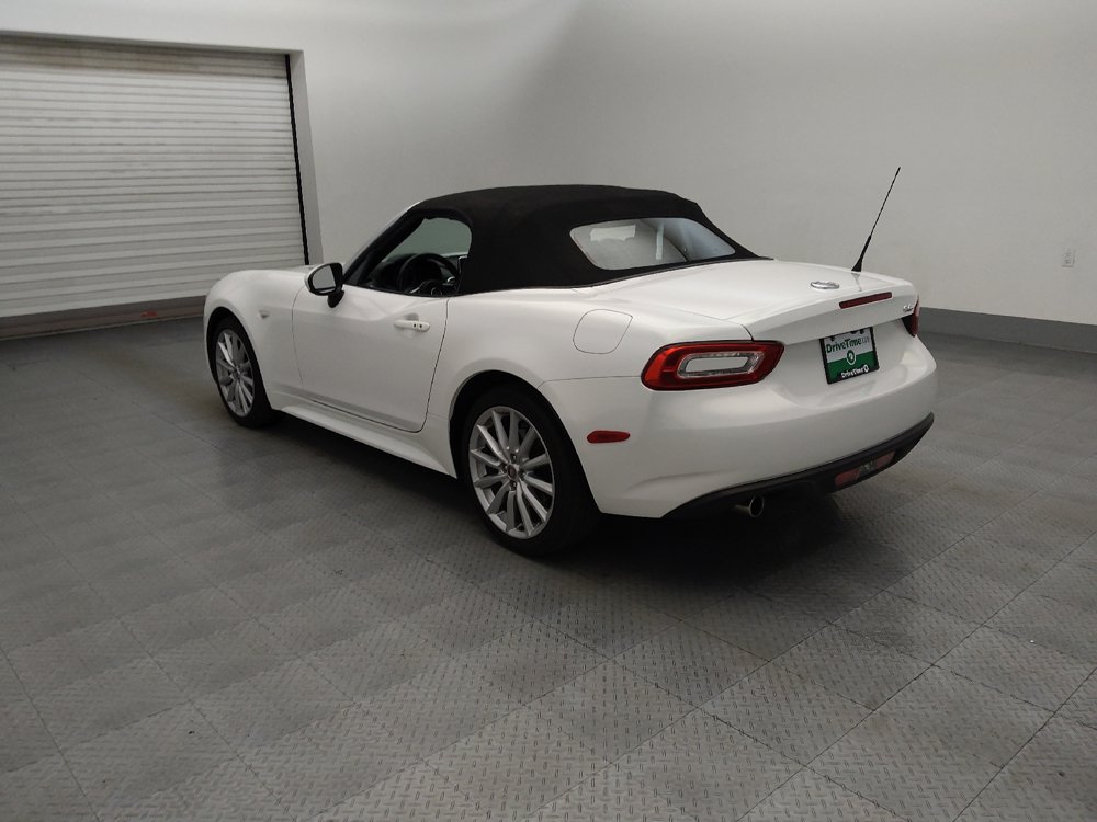 Used 2017 FIAT 124 Spider Lusso RWD image 5
