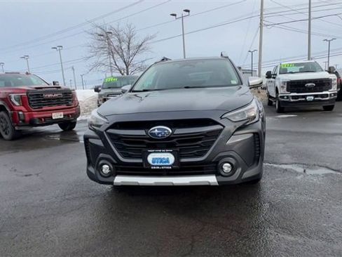 Used 2023 Subaru Outback Touring XT image 3