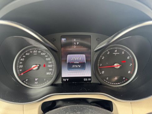 Used 2019 Mercedes-Benz GLC 300 image 9