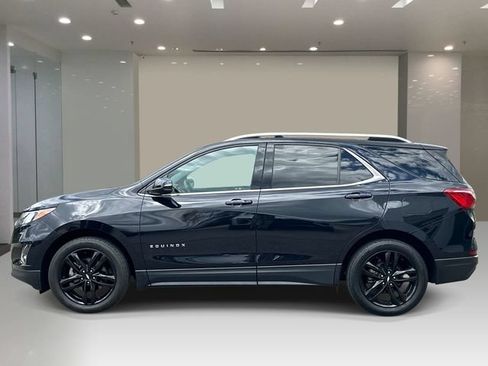 Used 2020 Chevrolet Equinox LT w/ Sport Edition FWD image 2