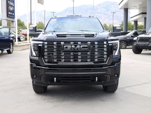 New 2026 GMC Sierra 3500 Denali Ultimate AWD/4WD image 9