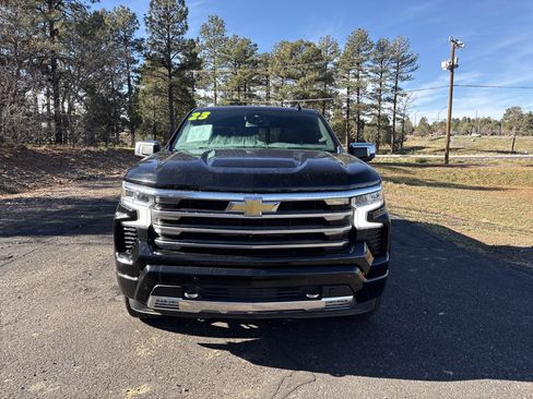 Used 2023 Chevrolet Silverado 1500 High Country w/ High Country Premium Package image 4