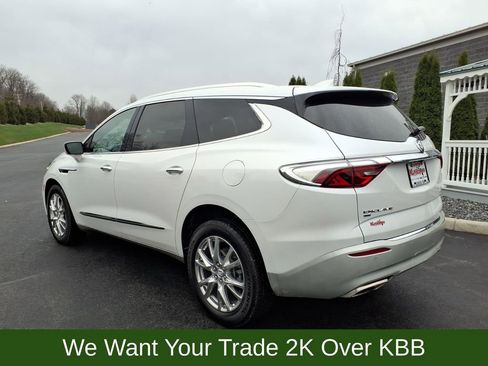 Used 2023 Buick Enclave Essence w/ Experience Buick Package image 3