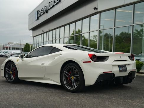 Used 2017 Ferrari 488 GTB RWD image 14