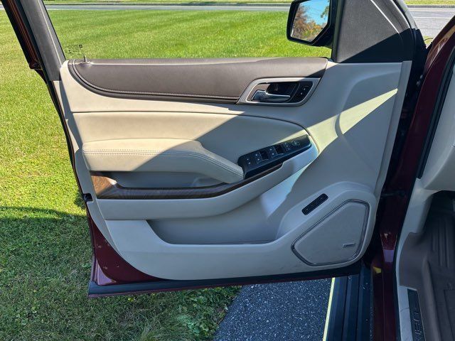 Used 2019 GMC Yukon XL Denali w/ Denali Ultimate Package AWD/4WD image 10