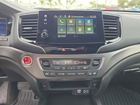 Used 2022 Honda Pilot Sport image 18