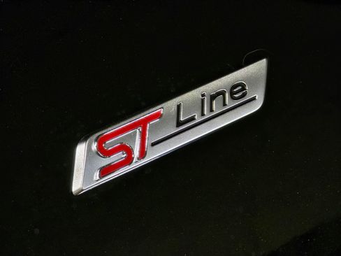 New 2025 Ford Escape ST-Line w/ Tech Pack #1 image 17