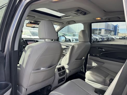 Used 2018 Honda Pilot Elite image 8