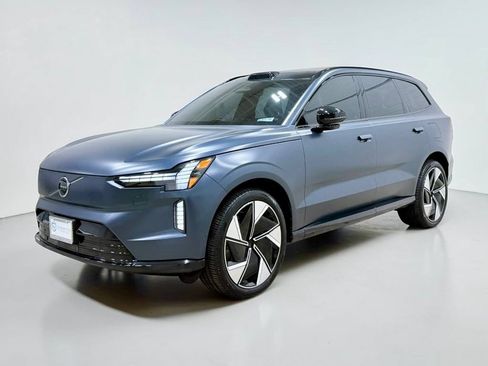 Used 2025 Volvo EX90 Ultra AWD/4WD image 8