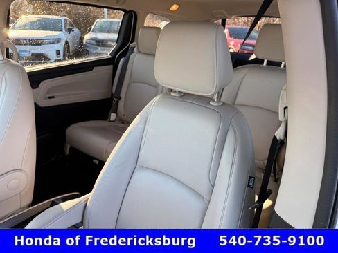 Certified 2025 Honda Odyssey EX-L image 16