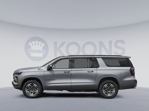 Used 2025 Chevrolet Suburban Z71 image 4