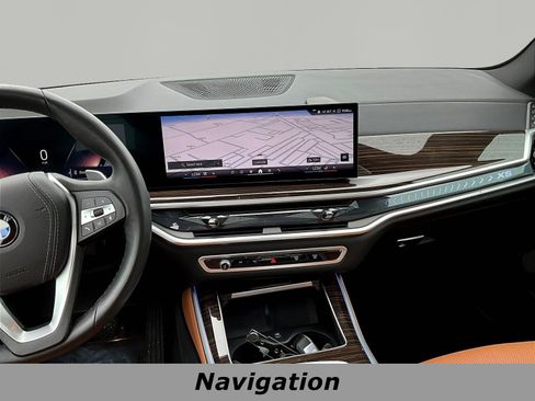 Used 2025 BMW X5 xDrive40i w/ Parking Assistance Package AWD/4WD image 9