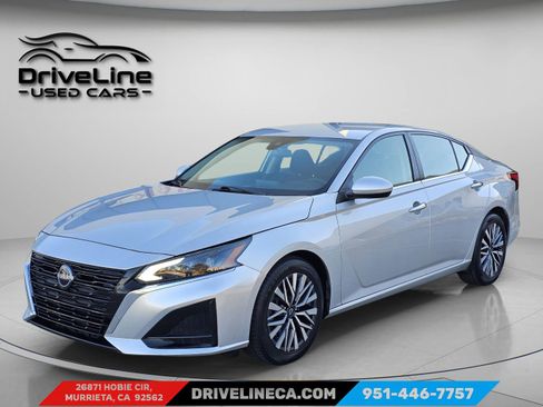 Used 2023 Nissan Altima 2.5 SV image 11