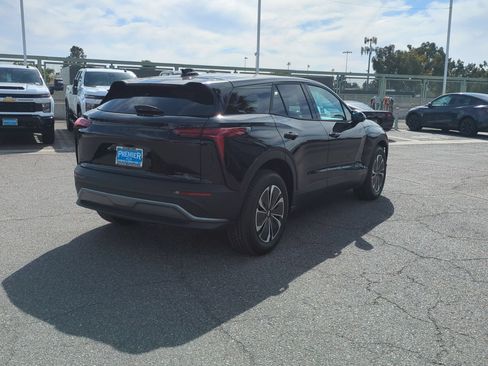 Used 2026 Chevrolet Blazer EV LT FWD image 5
