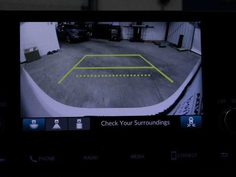 Used 2024 Honda CR-V EX image 32