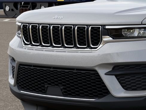 New 2026 Jeep Grand Cherokee Laredo X image 16