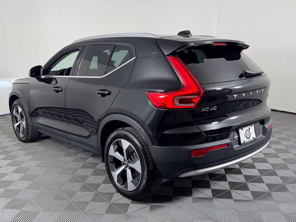 Certified 2024 Volvo XC40 B5 Core AWD/4WD image 11