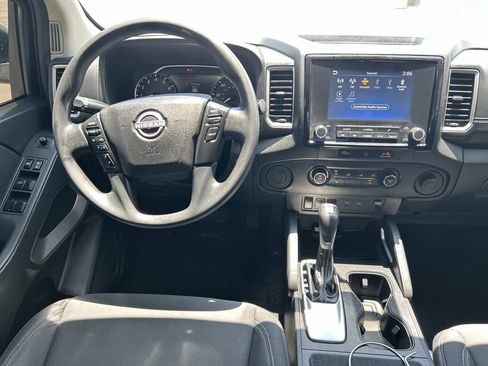Used 2024 Nissan Frontier SV RWD image 20