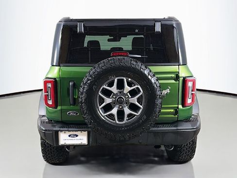 Used 2025 Ford Bronco Badlands image 12