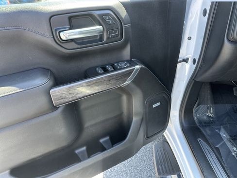 Used 2019 Chevrolet Silverado 1500 LTZ w/ LTZ Premium Package image 10