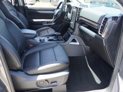 Used 2024 Ford Ranger Lariat w/ FX4 Off-Road Package AWD/4WD image 16