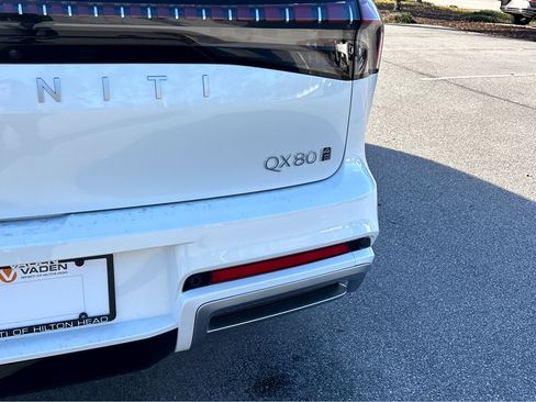 New 2026 INFINITI QX80 Luxe w/ Cargo Package image 27