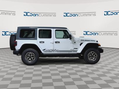 New 2026 Jeep Wrangler Unlimited Rubicon w/ Rockslide Package