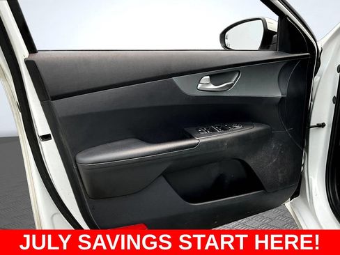 Used 2021 Kia Forte LXS FWD image 19