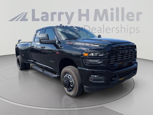 New 2026 RAM 3500 Big Horn AWD/4WD image 7