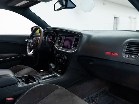 Used 2018 Dodge Charger SRT Hellcat image 26