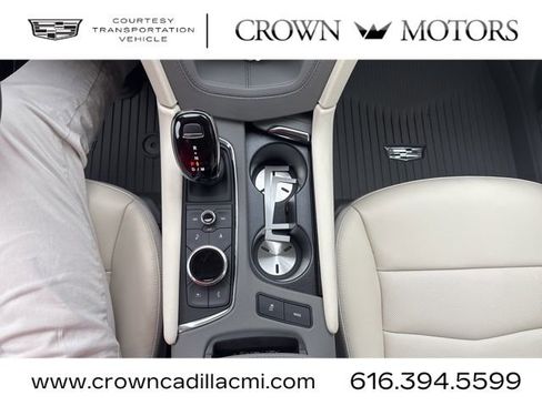 Used 2025 Cadillac XT5 Premium Luxury w/ LPO, Floor Liner Package image 17