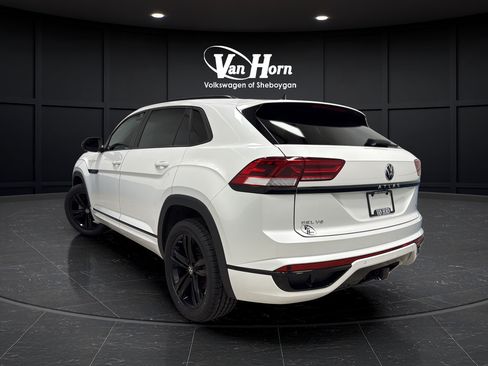 Used 2023 Volkswagen Atlas Cross Sport SEL R-Line AWD/4WD image 5