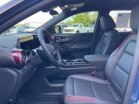 Used 2025 Chevrolet Equinox RS w/ Convenience Package III AWD/4WD image 2
