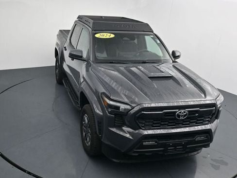Used 2024 Toyota Tacoma TRD Sport w/ TRD Sport Upgrade Package AWD/4WD image 22