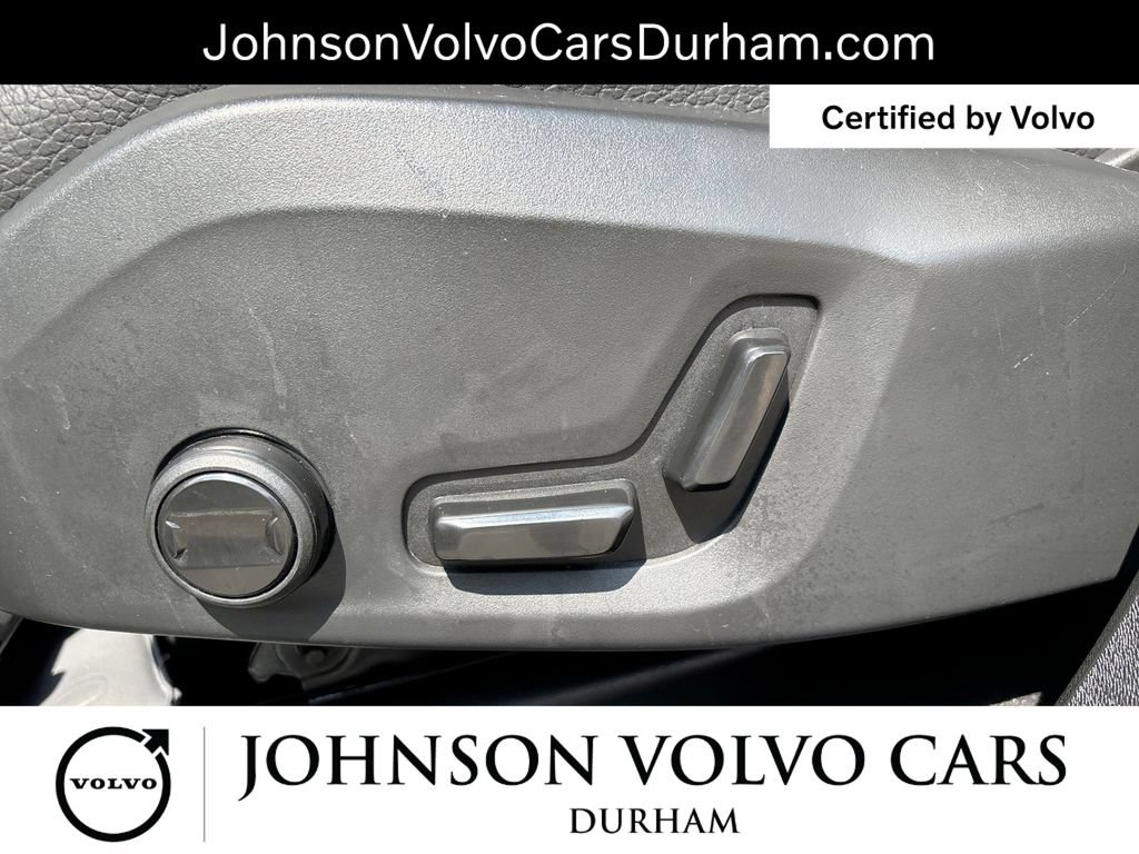 Used 2025 Volvo XC90 B6 Plus AWD/4WD image 15
