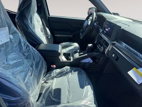 New 2026 Toyota Tacoma SR5 AWD/4WD image 15