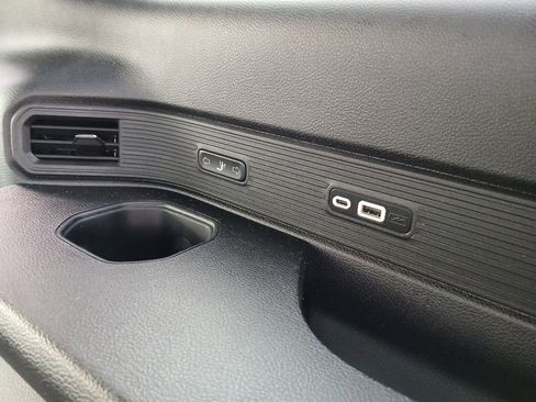 Used 2024 Jeep Wagoneer L 4WD image 30