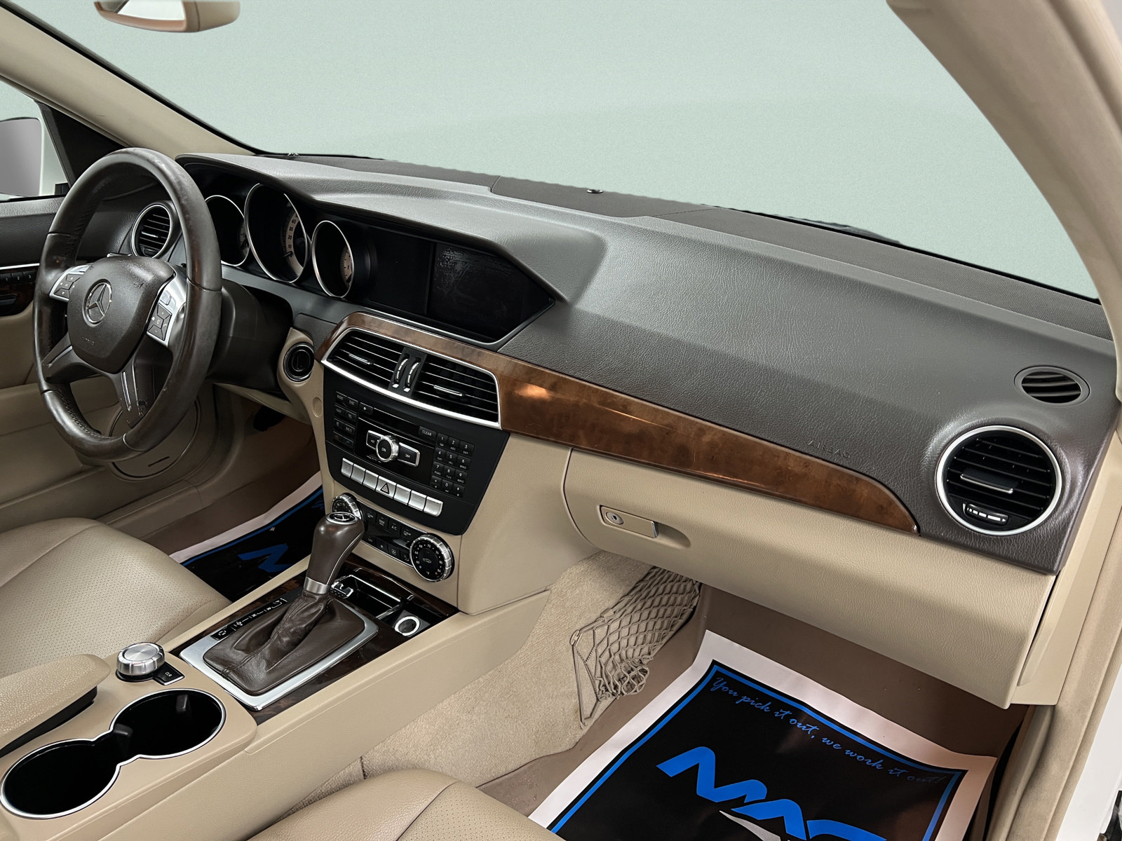 Used 2013 Mercedes-Benz C 300 4MATIC Sedan image 33