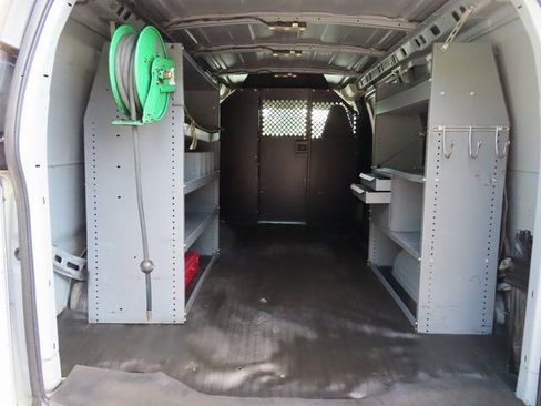 Used 2017 Chevrolet Express 2500 image 25