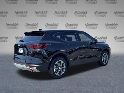 Used 2025 Chevrolet Blazer LT AWD/4WD image 10