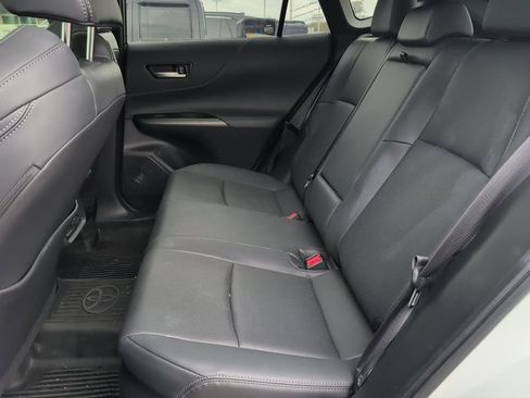 Used 2024 Toyota Venza Limited image 13