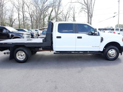 Used 2019 Ford F350 XL w/ Power Equipment Group image 4