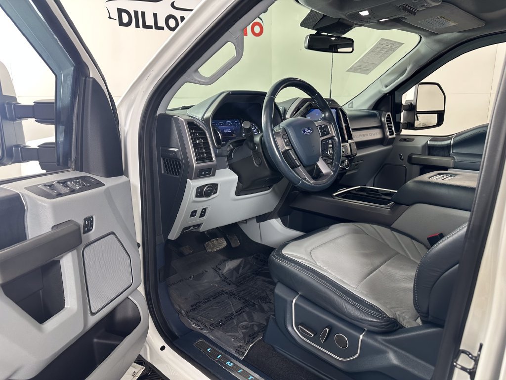 Used 2022 Ford F350 Limited AWD/4WD image 17