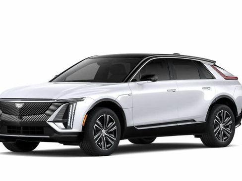 New 2026 Cadillac Lyriq Luxury w/ LPO, Floor Liner Package AWD/4WD image 52
